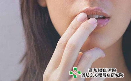 银屑病的症状表现有哪些?应该如何正确护理?