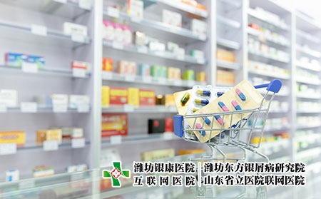 摄图网_501652704_药店货架药品展示（企业商用）