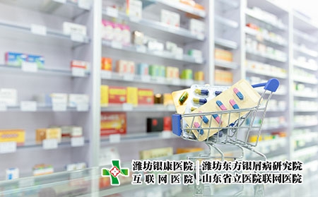 摄图网_501652704_药店货架药品展示（企业商用）