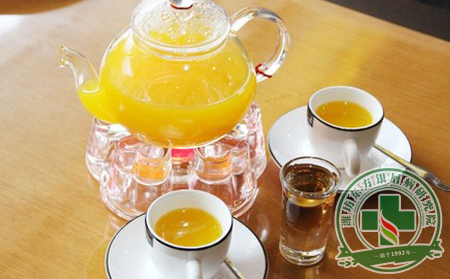 银屑病患者坚持饮用蜂蜜柚子茶，可消疲美白强免疫