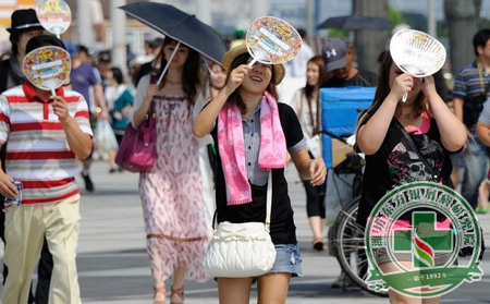 夏季高温，银屑病患者应预防酷暑产生的心理情绪